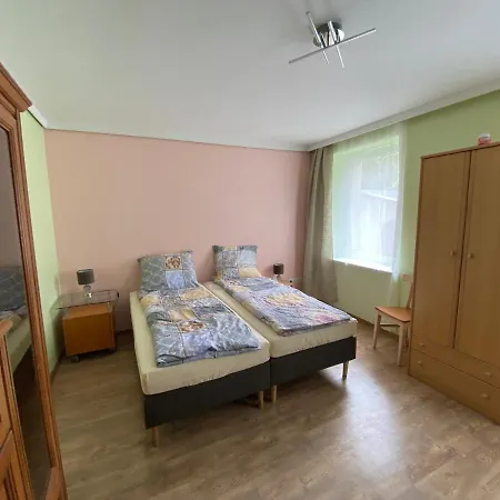 Ratuszowa シュツァブノ・ズドルイ